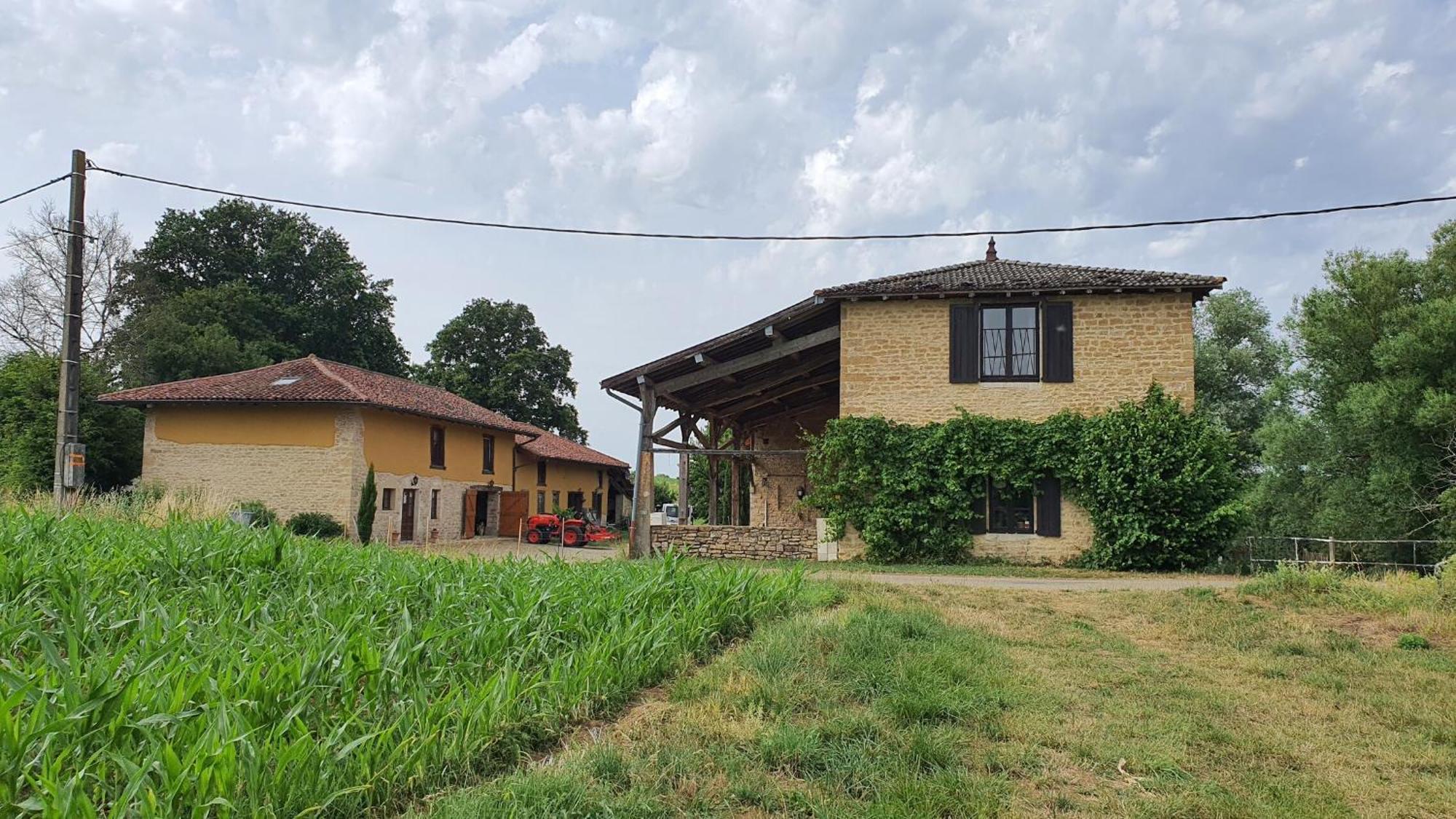 Le Moulin Du Fay Bed & Breakfast Villemotier Exterior photo