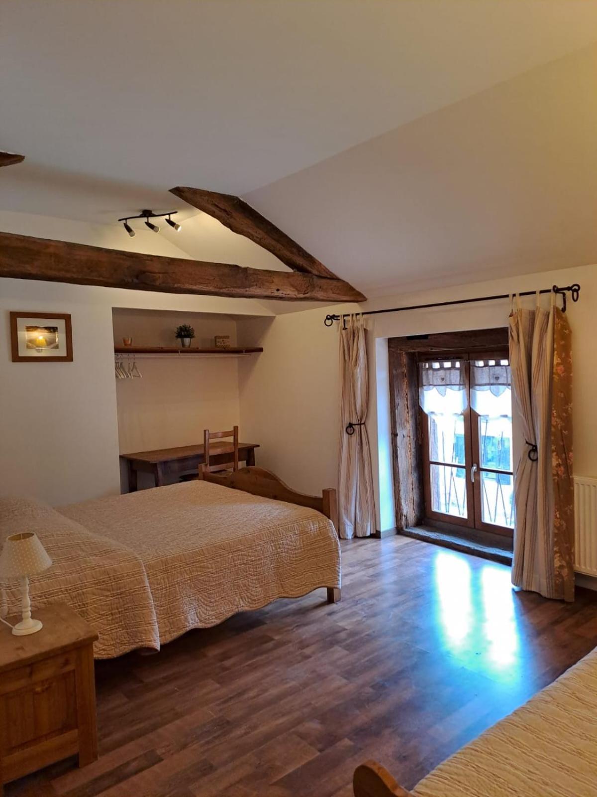 Le Moulin Du Fay Bed & Breakfast Villemotier Exterior photo