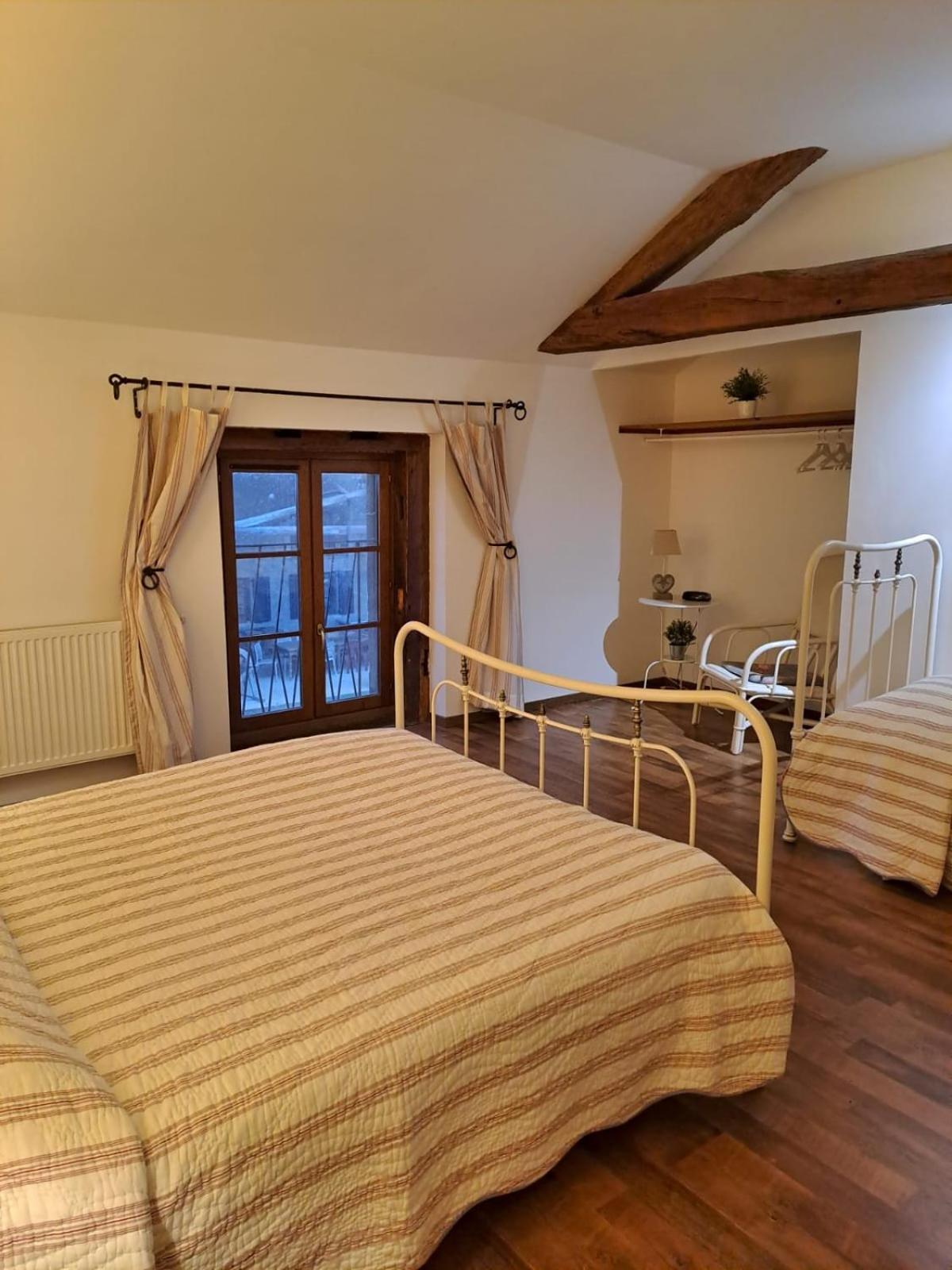 Le Moulin Du Fay Bed & Breakfast Villemotier Exterior photo